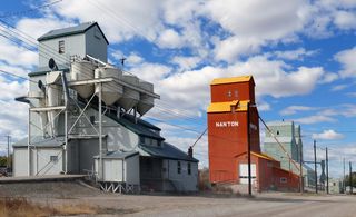 建筑物，云，农场，收获，工业，道路，农村，工作