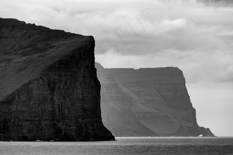 大,黑白,悬崖,云,海岸,对比度,暗,阴沉,喜怒无常,山,海洋,天空,水 大,黑白,悬崖,云,海岸,对比度,暗,阴沉,喜怒无常,山,海洋,天空,水