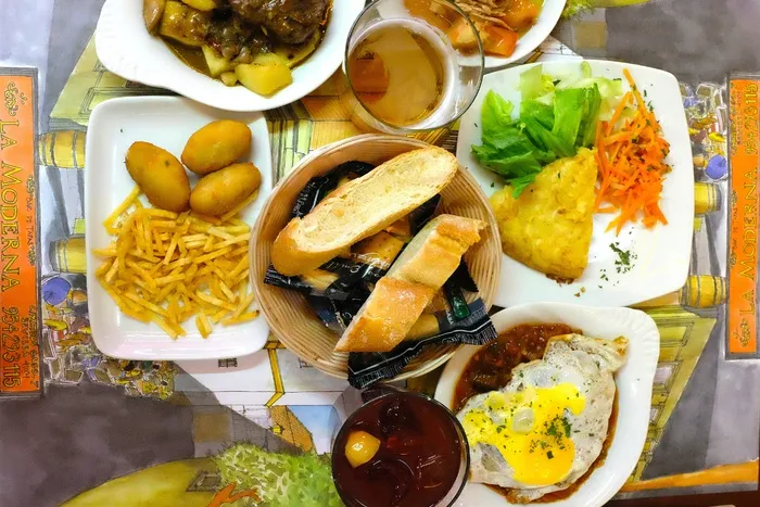 面包，食品，薯条，午餐，开销，板，板，土豆，共享，共享，表