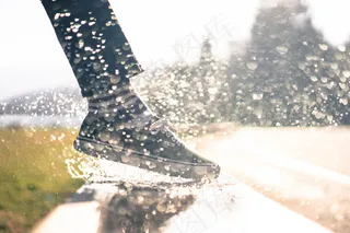 脚，脚，腿，腿，雨，下雨，多雨