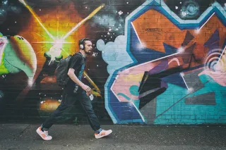 涂鸦，伦敦，男人，壁画，街头艺术，步行，行走