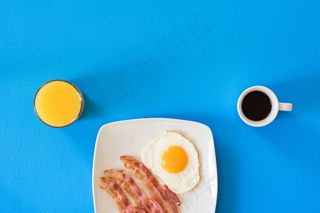 培根，早餐，咖啡，饼干，杯，甜点，饮料，鸡蛋，新鲜，自制，早上，茶点，小吃，甜，表，吐司