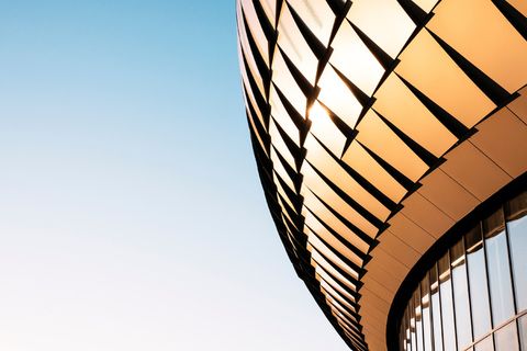 汽车标志,金属栏杆,吸顶灯,轿车,剧院/博物馆/礼堂,设计