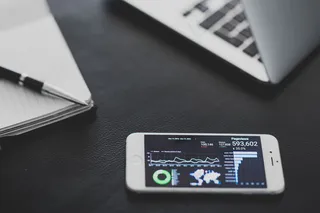 通信，计算机，桌面，数字平板电脑，文档，设备，互联网，笔记本电脑，移动电话，移动性，记事本，办公室，笔，智能，表，电话，触摸屏