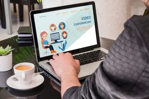 研究笔记本电脑概念的人