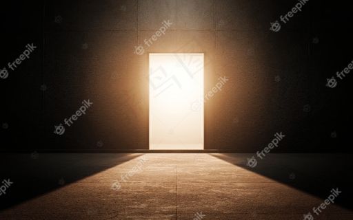 暗室中的浅色门