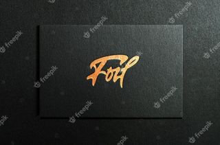 带有金箔字体的黑色名片模型样机