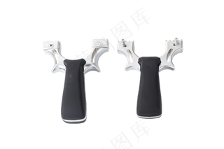 两把做工精致的弹弓摆拍png素材,免抠元素