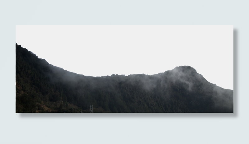 绵延起伏重峦叠嶂的山峰(5472X2192(DPI:300))psd模版下载