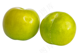 两个水果李子