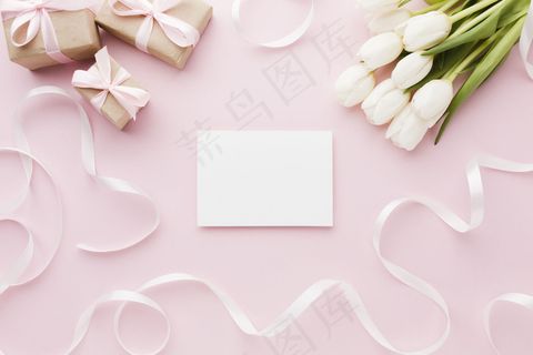 俯视郁金香花束和丝带 俯视郁金香花束和丝带