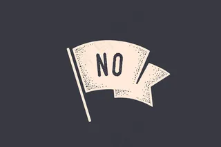 国旗号。旧学校的旗帜banner上有文字编号