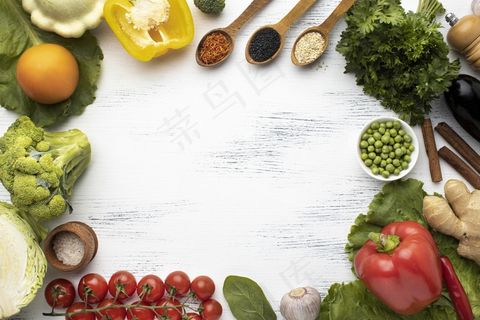 带生蔬菜顶视图的圆形框架