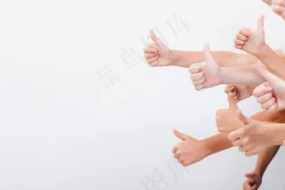 青少年的手显示出良好的迹象