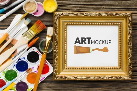 顶视图木制背景上的金色框架