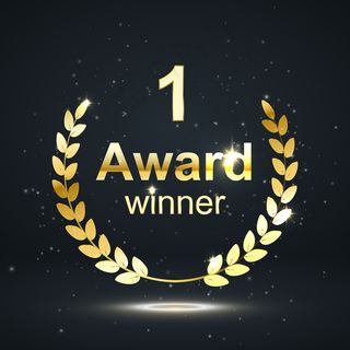 在黑暗背景下奖励元素隔离。获胜者提名。插图。