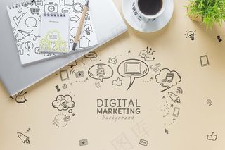 笔记本电脑和咖啡桌实物模型样机