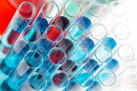 实验室中的高角度化学品分类