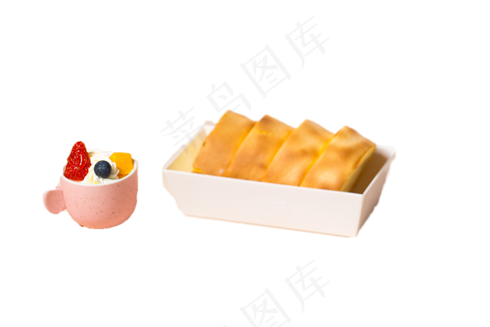 蛋糕奶油水果粉色杯子