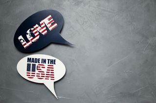 灰色背景下的美国独立日演讲泡泡