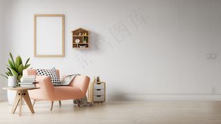 现代客厅，墙上挂着一张空海报