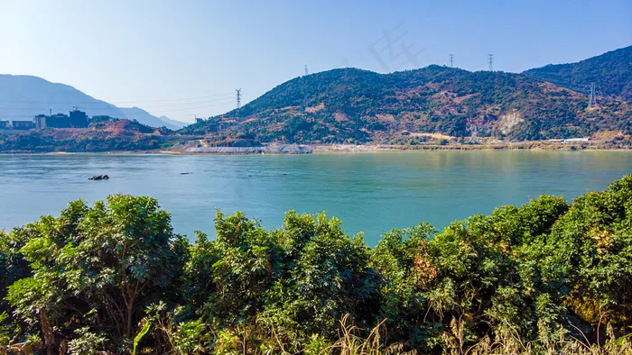 河流山川照