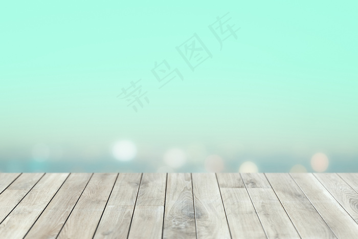 蓝色模糊的天空与木板产品背景