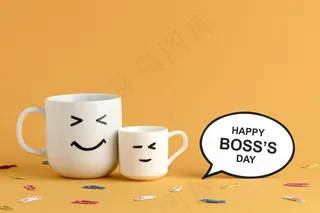 带杯子的美丽老板日概念