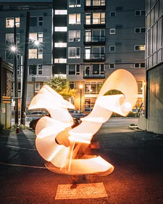 立体空间住宅发光建筑摄影图