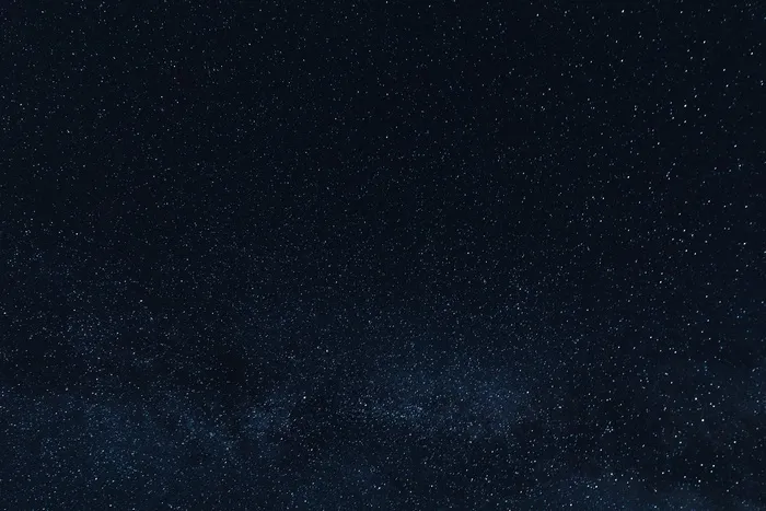夜空中美丽闪亮的星星
