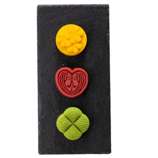 三个月饼 三个月饼