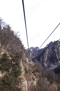 层峦叠嶂光秃秃的山峰 层峦叠嶂光秃秃的山峰