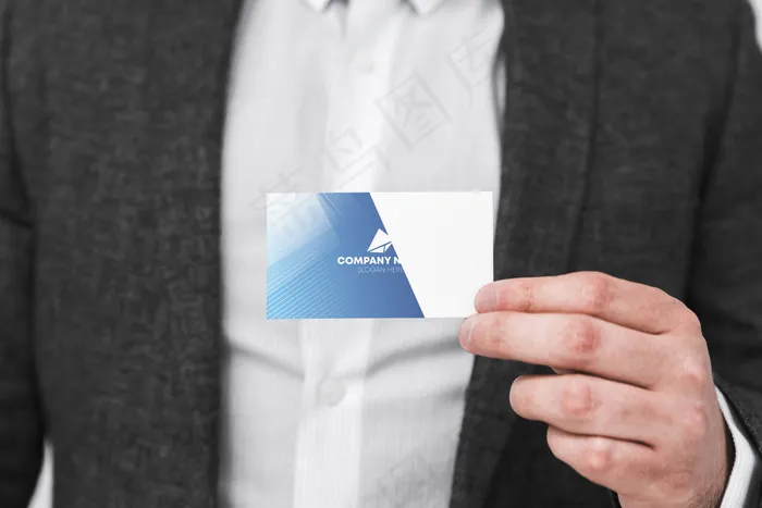 带名片的男人psd模版下载