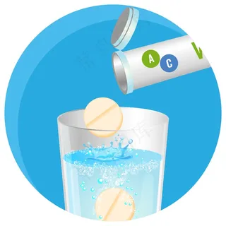 健康的天然维生素在透明的水玻璃。医疗意味着溶解在液体中。