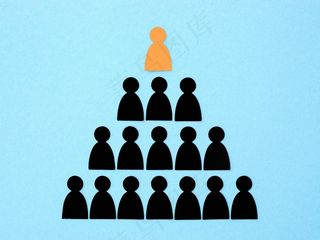 顶部有凸台的金字塔