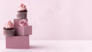 带复制空间的美味纸杯蛋糕