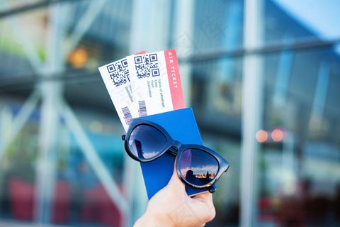 机场附近办理两张国外护照机票