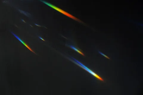 黑色背景上的漏光效果