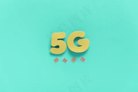 带sim卡的纯背景5g文本