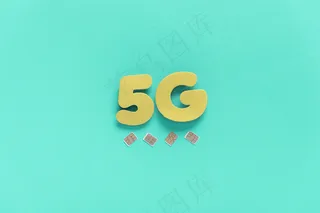 带sim卡的纯背景5g文本