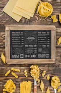 上图菜单和意大利面排列