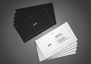 最小和深色名片