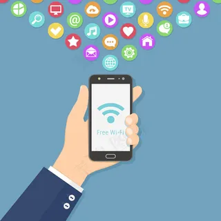 手持智能手机，屏幕上有免费wi-fi标志