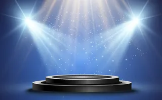 圆形讲台、基座或平台，由背景中的聚光灯照明。插图明亮的光线。上面的光。广告场所