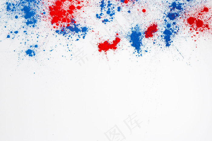 白色背景上的holi彩色粉末爆炸