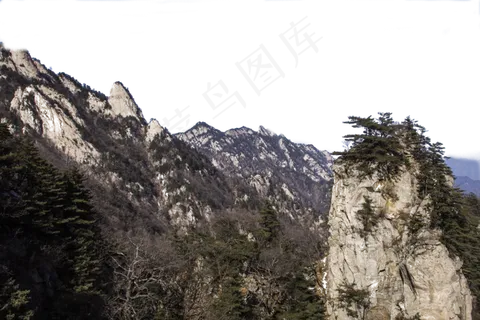 陡峭风景秀丽的山峰