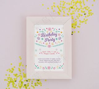 生日派对海报，镶有金色五彩纸屑