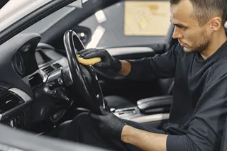 汽车修理厂的汽车修理厂