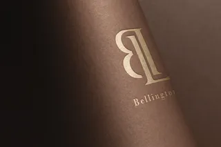 弧形纸上的徽标模型样机