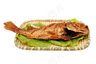 小黄鱼绿叶蔬菜